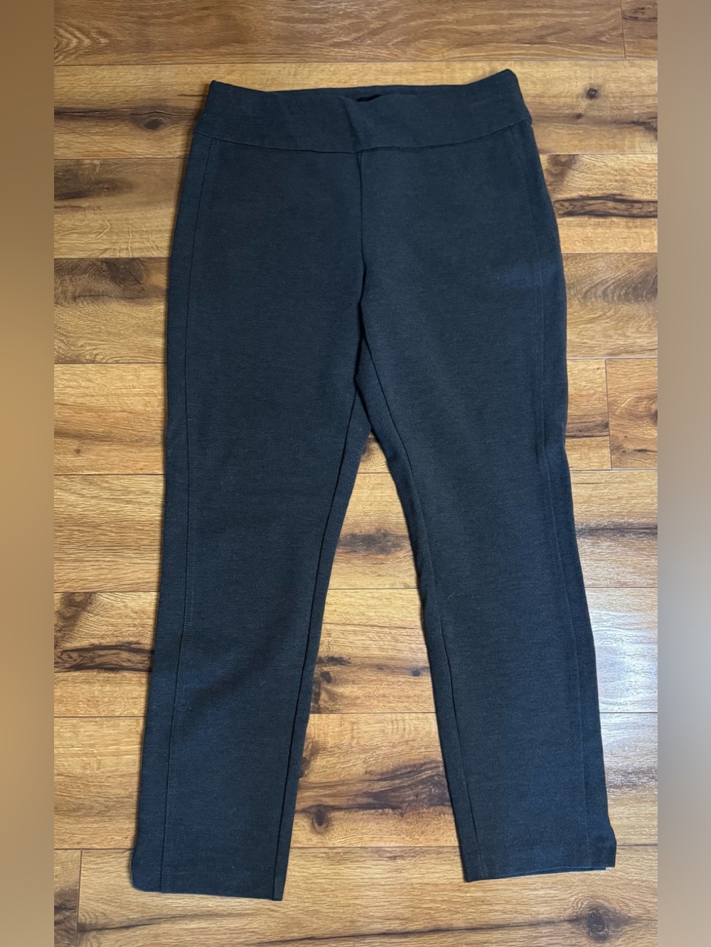 Express Ladies Grey Stretch Ankle Pants Size M